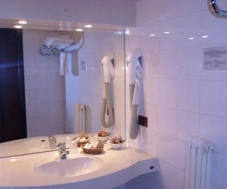 Giannina Hotel 3*